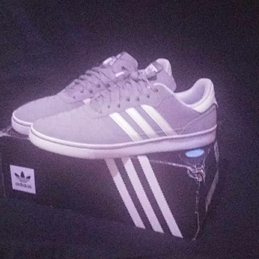 Men's adidas size 8